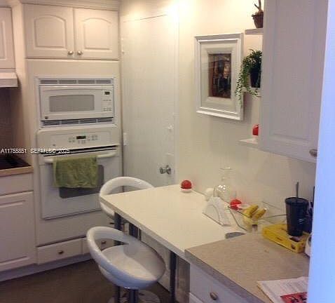 4th image of 400 Kings Point Dr APT 810