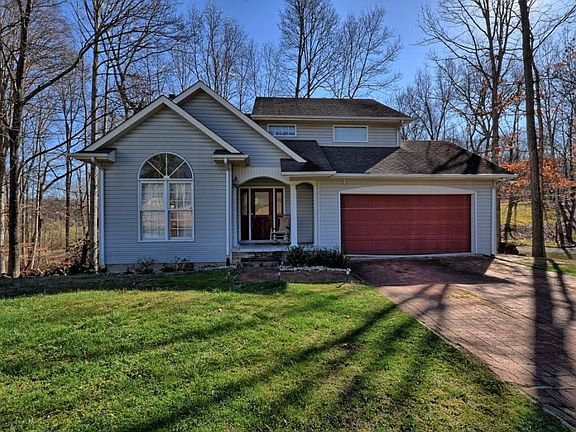2nd image of 102 Victor Dr