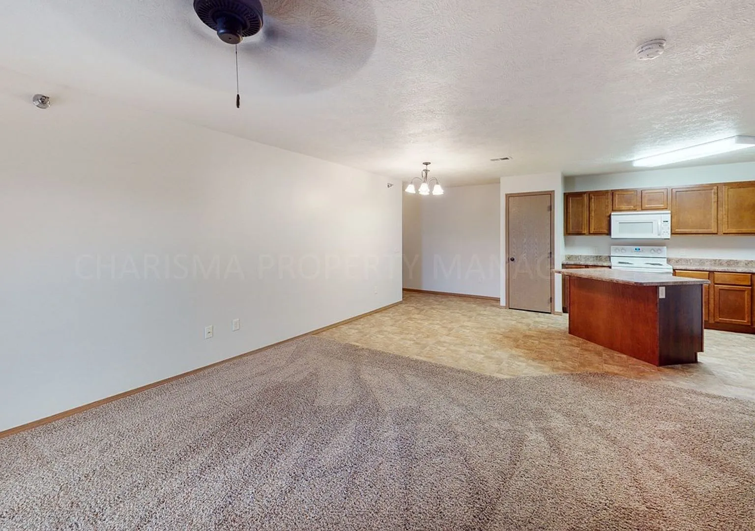 Gaspar Apartments — Photo 2