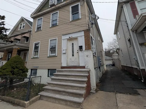 97 Harvey St, New Brunswick, NJ 08901