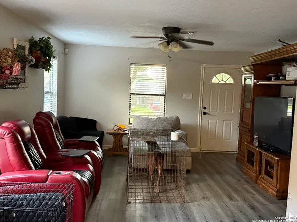 14092 running bear, WILLIS, TX 77378