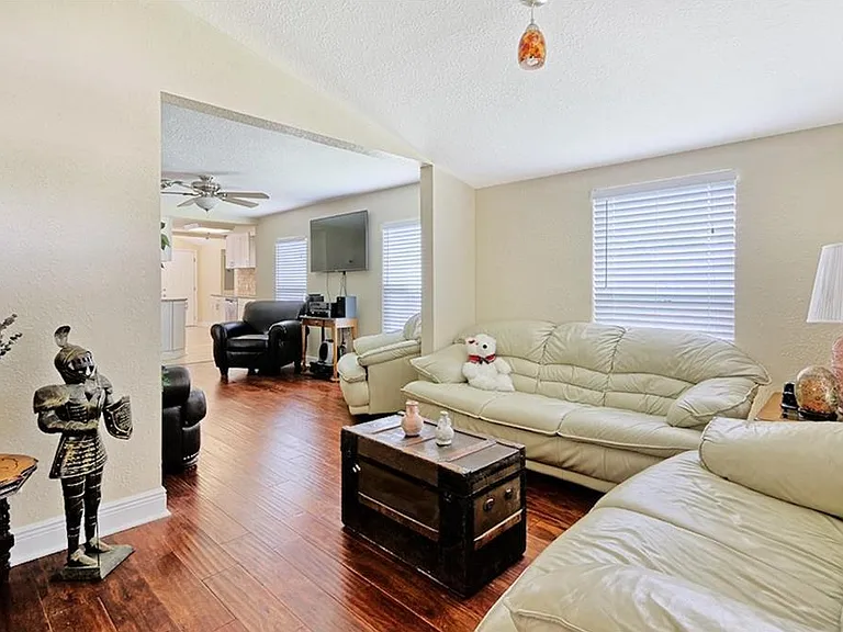 1235 Lakeview Rd — Photo 8