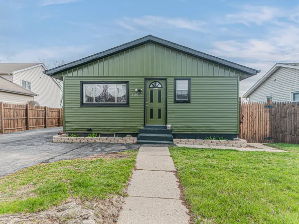 2105 Prospect Ave, North Chicago, IL 60064