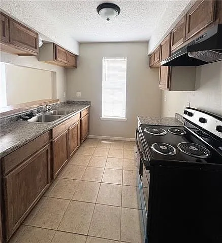 1 bed, 1.0 bath, 550 sqft, $1,000 — Photo 3