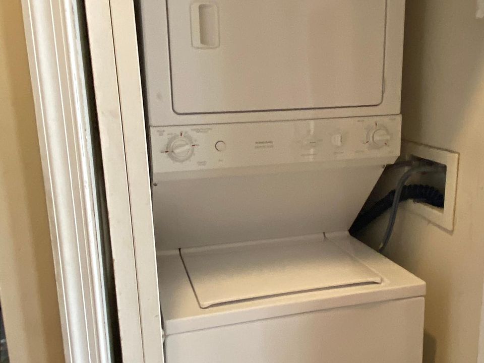 Washer/dryer on 3rd level
