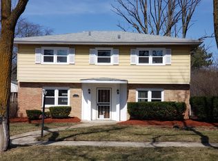 148 Blackhawk Dr, Park Forest, IL 60466