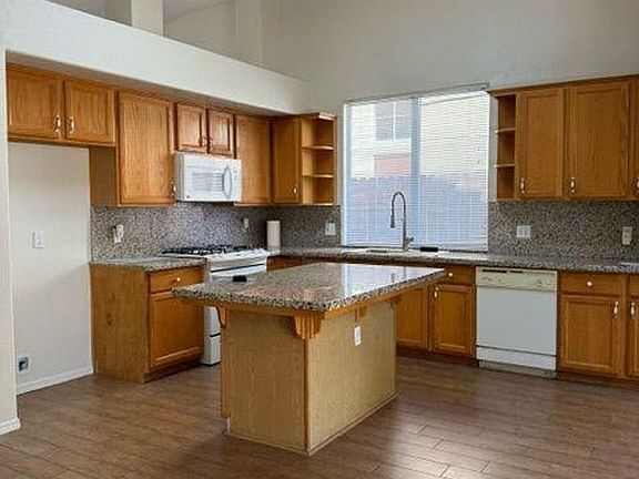 4th image of 8764 N Recreation Ave