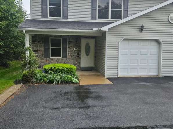 751 Galen Dr, State College, PA 16803