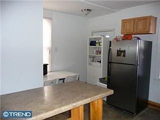 3rd image of 205 S Academy Ave