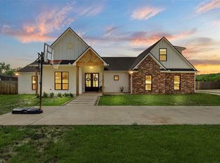 3018 Mockingbird Ln, Moody, TX 76557