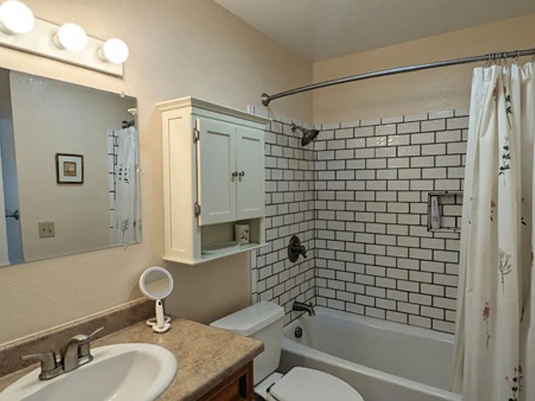 931 Hill St #20 — Photo 14