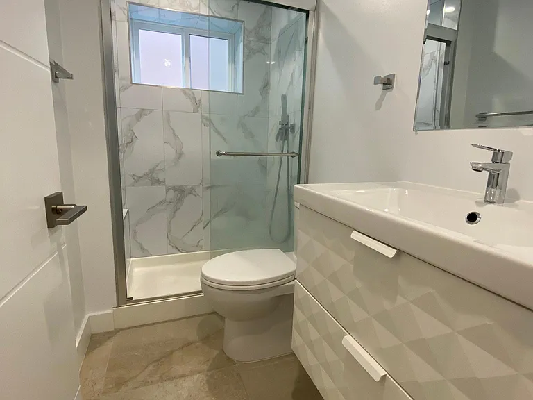 52 Avalon Dr #3 — Photo 4