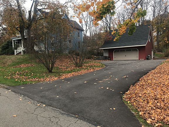5th image of 300 Ann St