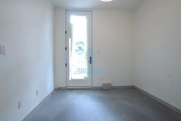 Rented by null | media 65