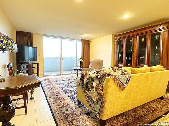 4th image of 7039 SAN PEDRO AVE #1108