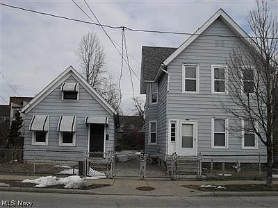 1st image of 1067-69 E 61st St