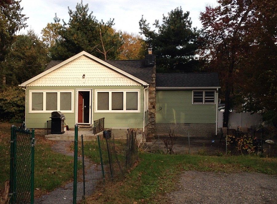 1st image of 54 Forest Ln