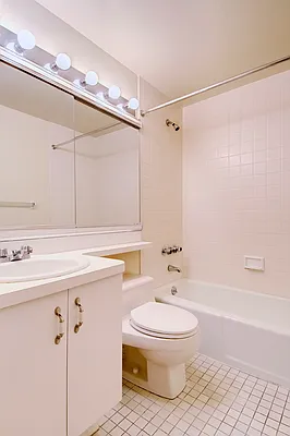 Rented by City Connections Realty | media 23