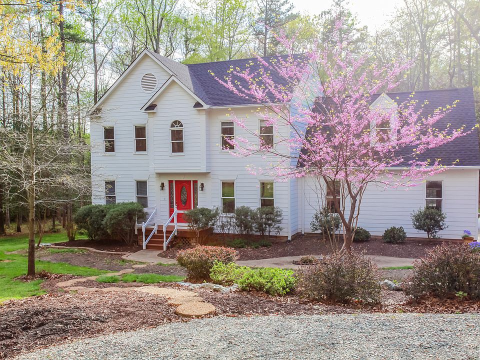 1st image of 1835 Rock Point Dr