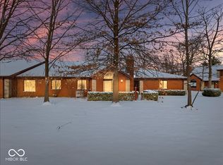 9302 Oak Run Cir, Indianapolis, IN