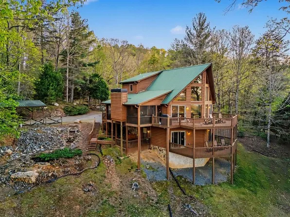 431 Sunrock Mountain Rd, Blue Ridge, GA 30513