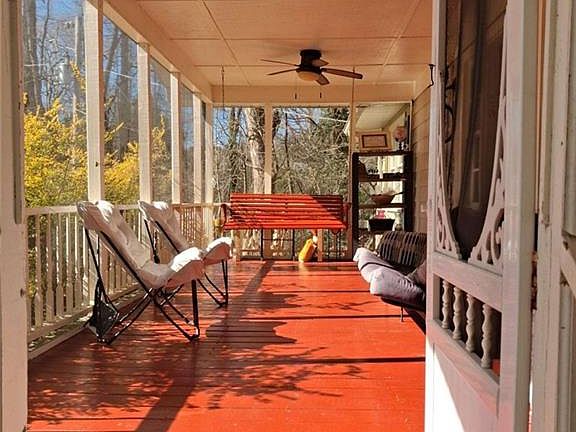 3rd image of 5110 Hill Rd