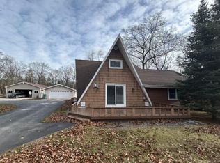 6524 Wentworth Rd, Oscoda, MI 48750