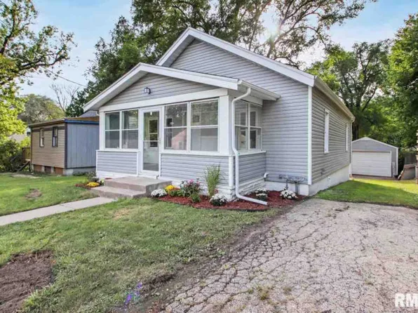 3819 N Illinois Ave, Peoria Heights, IL 61616