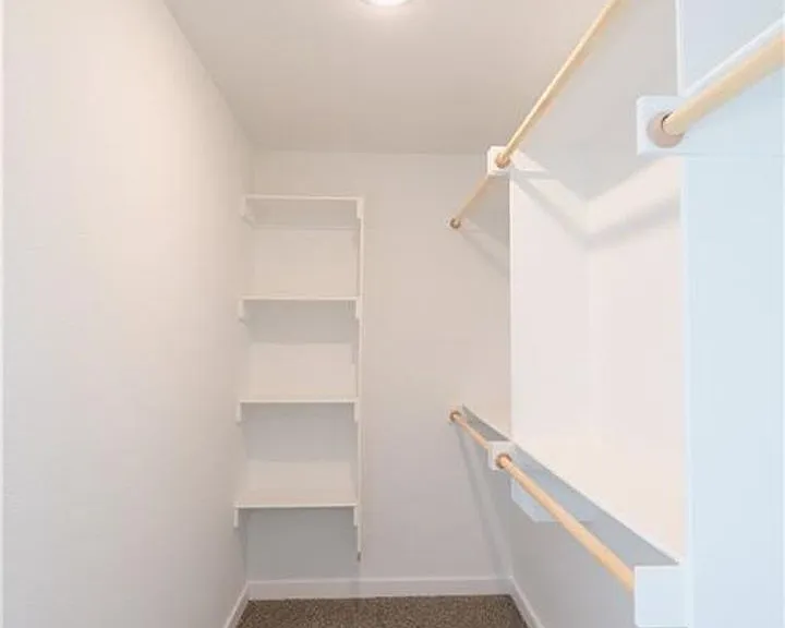 1081 Boardwalk Ave — Photo 9