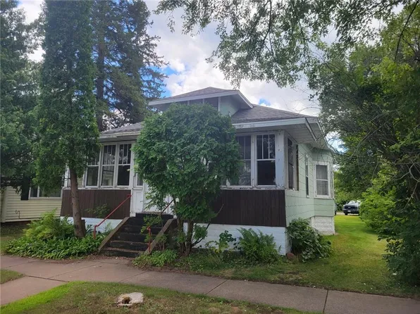 105 West Hazel Street, Spooner, WI 54801