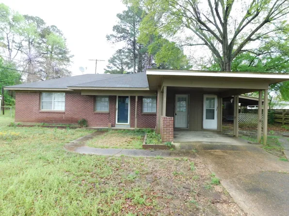 201 3rd St SE, Springhill, LA 71075