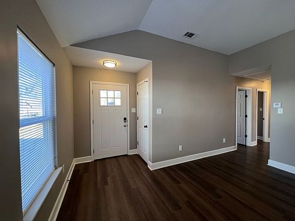 3rd image of 1741 Osborn Dr