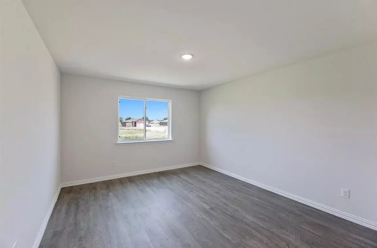 3 bed, 1298 sqft, $3,000 — Photo 2