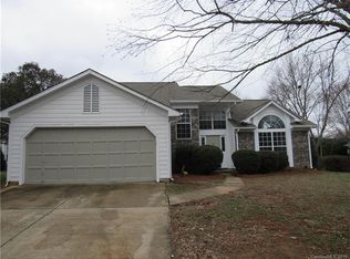 6830 Oldecastle Ct, Charlotte, NC 28277
