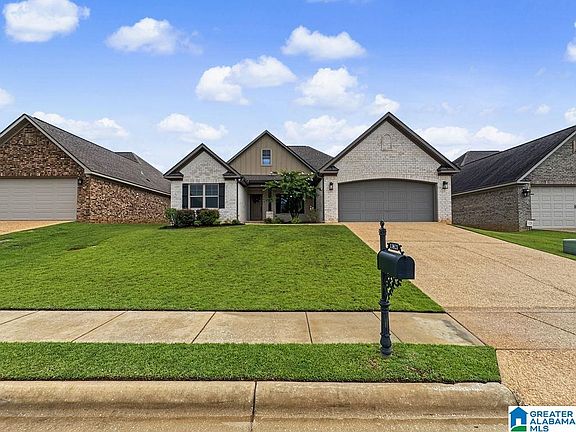 2nd image of 13821 Hemlock Dr