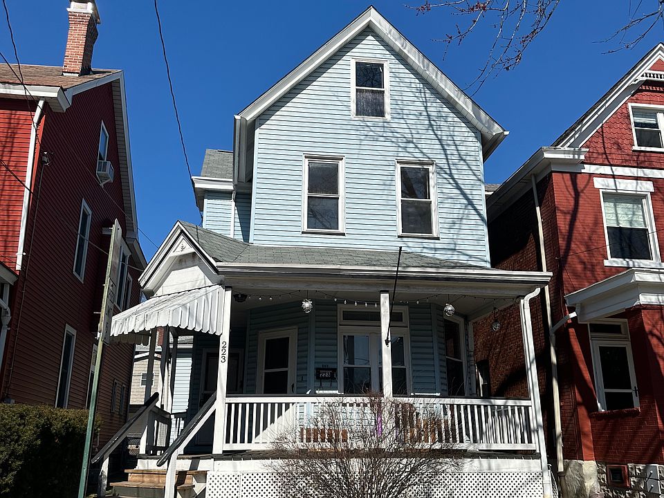 Charming Aspinwall home converted into two units. Top unit currently listed.