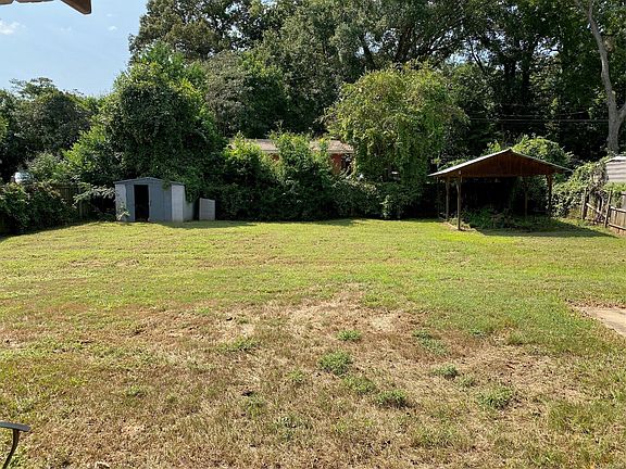 3rd image of 446 Forest Park Dr