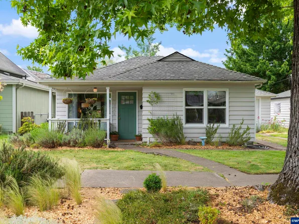 2325 Laurel Ave NE, Salem, OR 97301