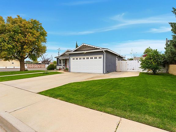 4th image of 870 Cypress Ct