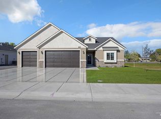 557 Eclipse Dr, Twin Falls, ID 83301
