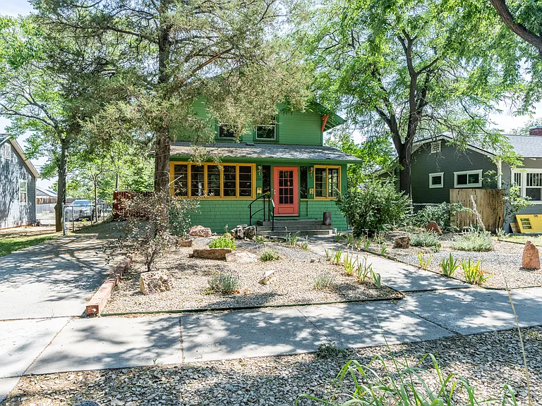 1221 Main St — Photo 10