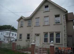 79 Innis St, Staten Island, NY 10302