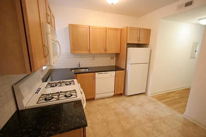 5401-5405 S. Drexel Boulevard — Photo 35