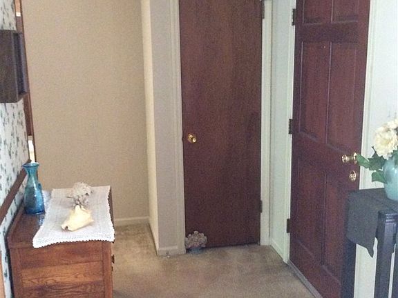 4th image of 294 Bayberry Dr