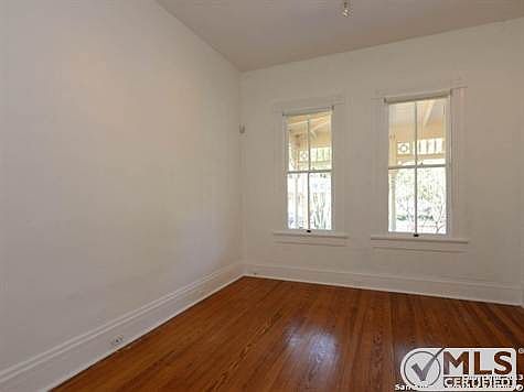 5th image of 209 Cedar St