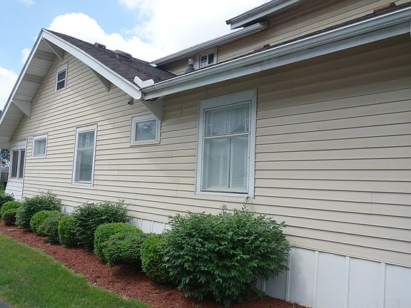3rd image of 234 Thew Ave