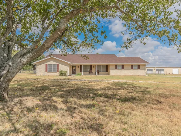 5108 Woodard Ave, Cleburne, TX 76033