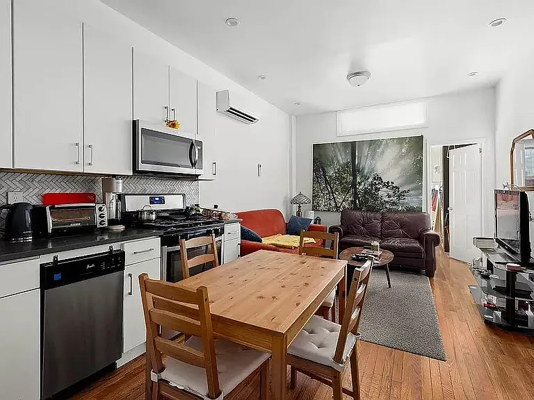 1285 Hancock St #2 — Photo 1