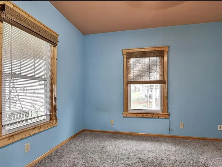 1112 Oxford State Rd — Photo 6