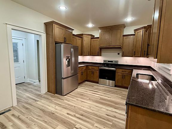 4th image of 2340 Bowser Rd